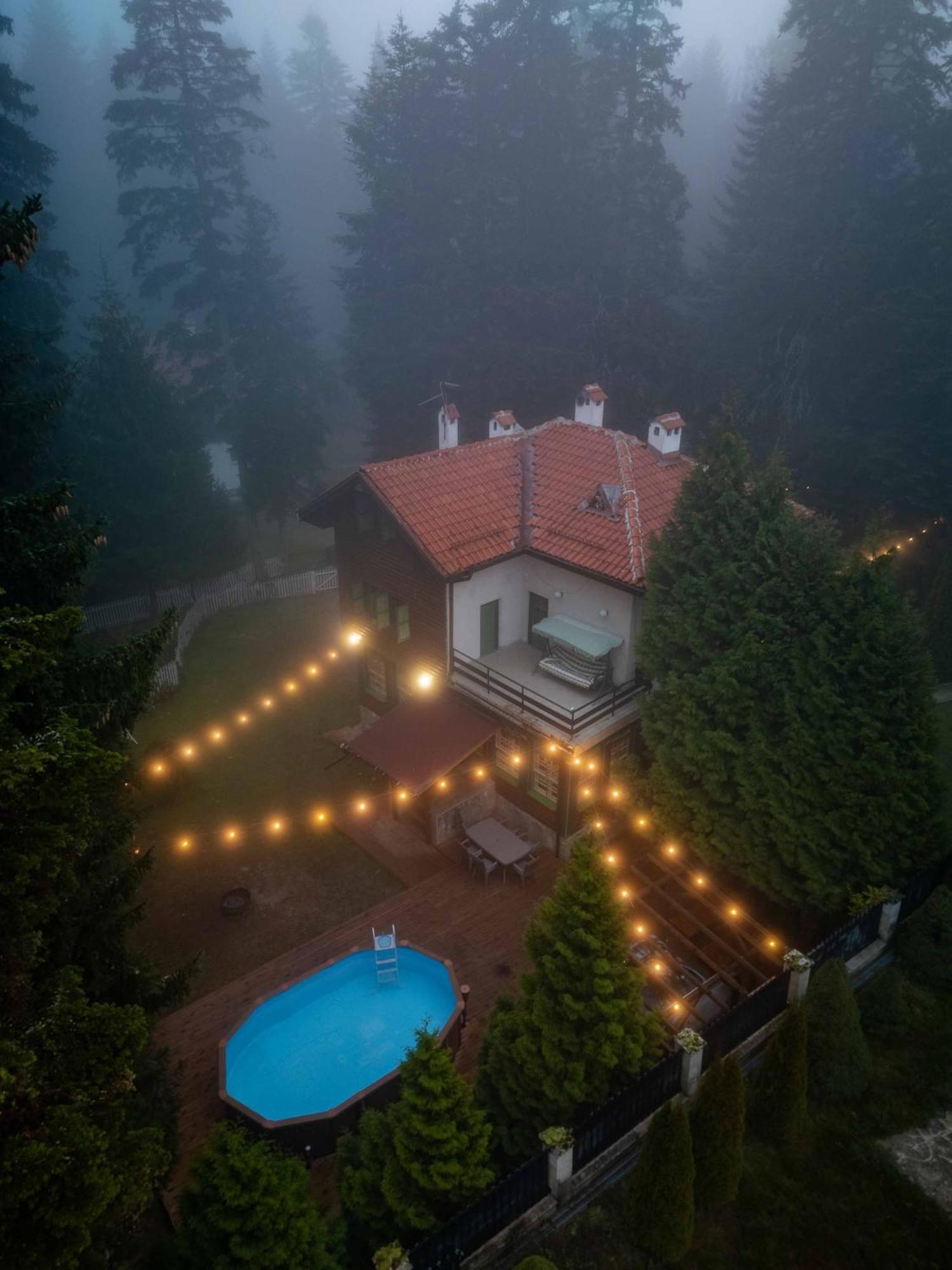 Villa Adis With Hot Pool & Jacuzzi By Bookvillabg Borovets Exterior foto